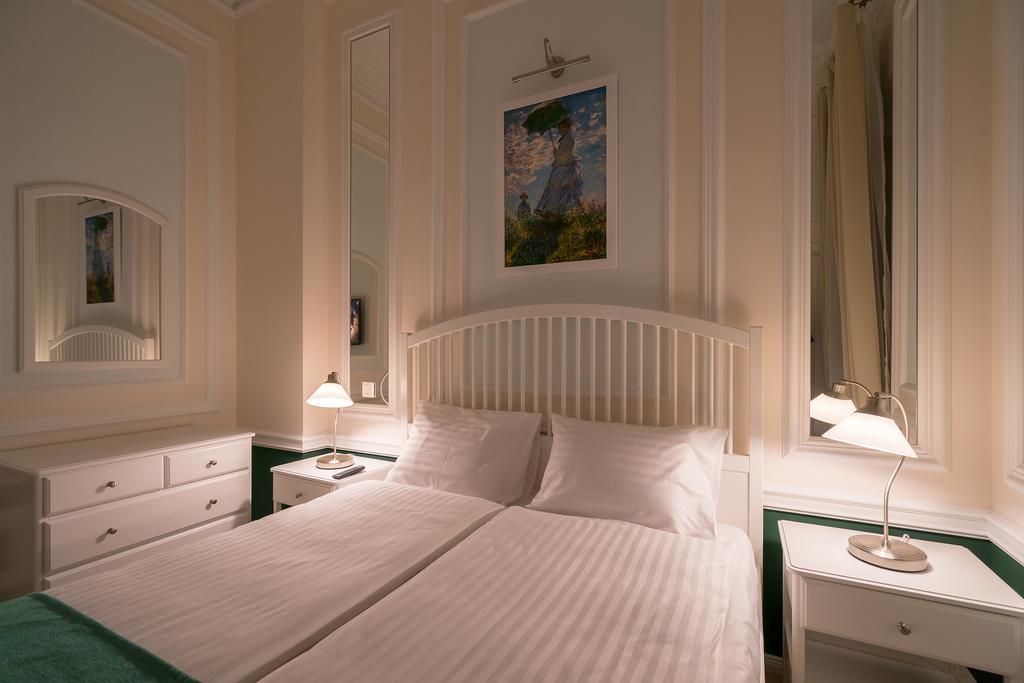 Апарт-готель Revelton 4*